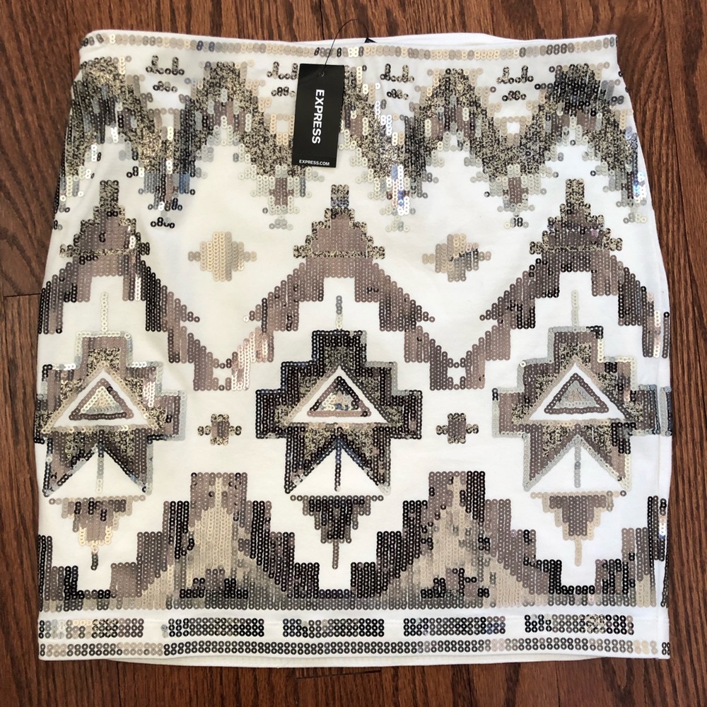 Express Sequin Skirt